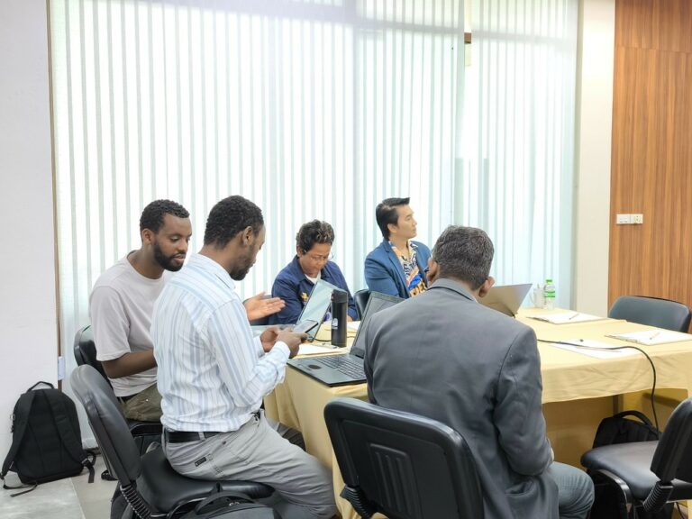 โครงการอบรมเชิงปฏิบัติการ เรื่อง การใช้ Generative AI ช่วยพัฒนาต้นฉบับบทความวิจัยส่งวารสารในฐานข้อมูล Scopus ใน 30 ชั่วโมง