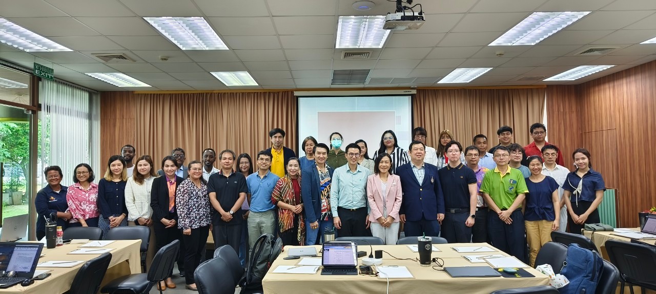 โครงการอบรมเชิงปฏิบัติการ เรื่อง การใช้ Generative AI ช่วยพัฒนาต้นฉบับบทความวิจัยส่งวารสารในฐานข้อมูล Scopus ใน 30 ชั่วโมง