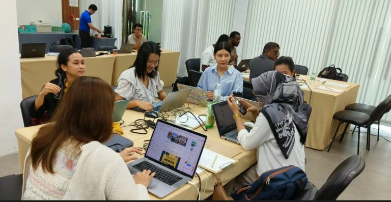 โครงการอบรมเชิงปฏิบัติการ เรื่อง การใช้ Generative AI ช่วยพัฒนาต้นฉบับบทความวิจัยส่งวารสารในฐานข้อมูล Scopus ใน 30 ชั่วโมง