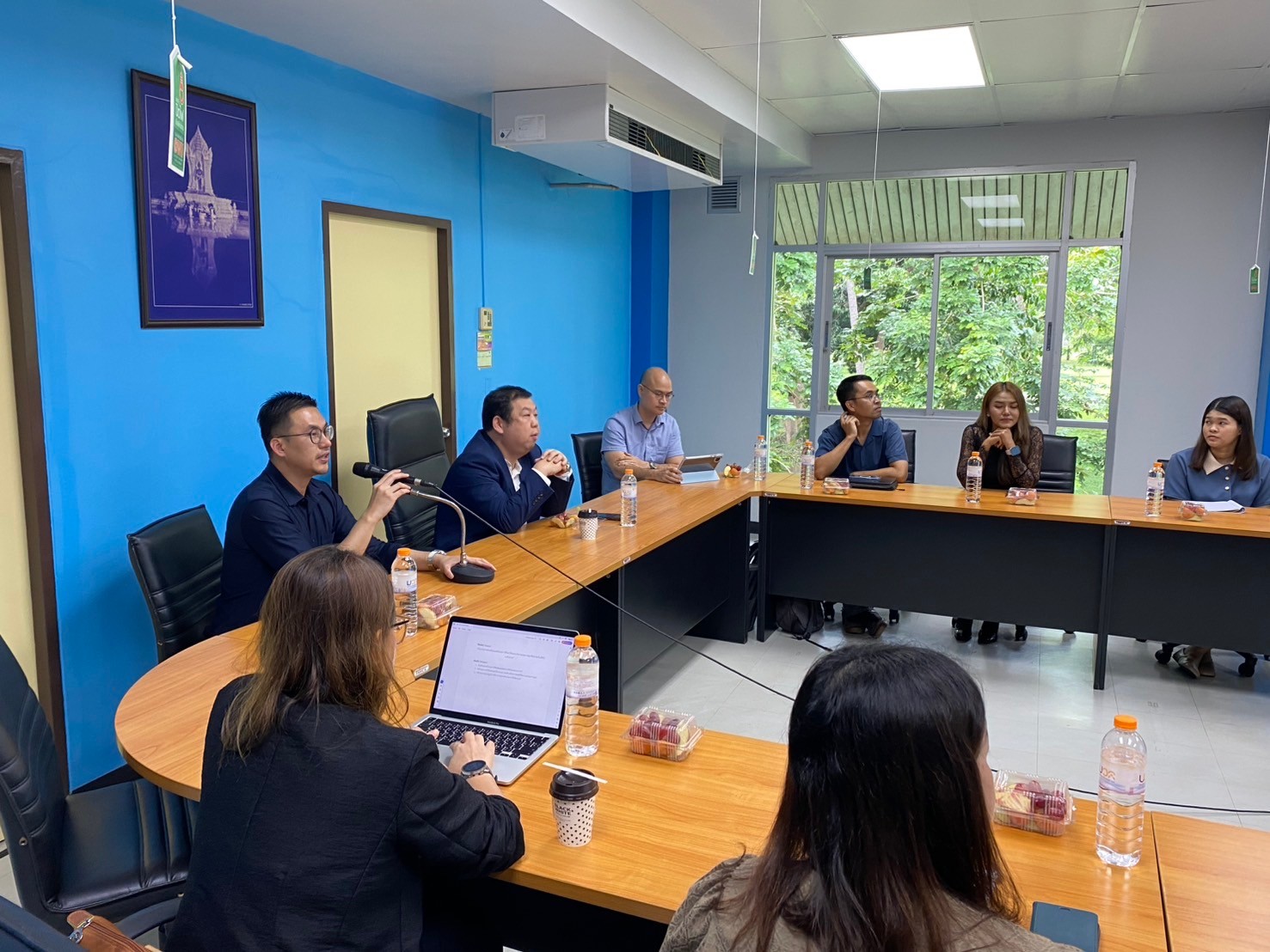 ประชุมส่งมอบงานให้กับรักษาการแทนผู้อำนวยการสถาบันวิจัยและนวัตกรรมคนใหม่