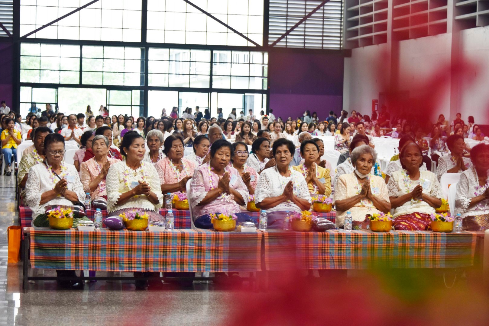สวนล.ร่วมงาน “วลัยลักษณ์สงกรานต์ สืบสานประเพณี’68” รดน้ำขอพรผู้สูงอายุเสริมสิริมงคล