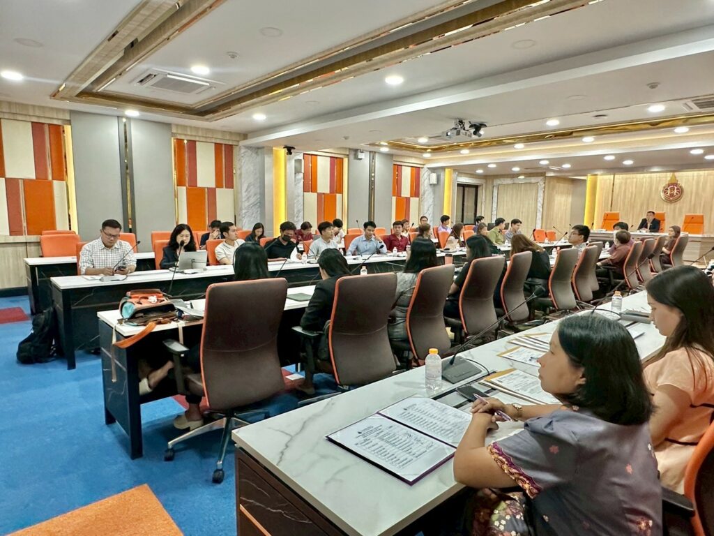 สถาบันส่งเสริมการวิจัยและนวัตกรรมสู่ความเป็นเลิศจัดประชุมการลงนามในสัญญาและรับฟังการชี้แจงทุนวิจัยมูลฐาน ประจำปีงบประมาณ 2569