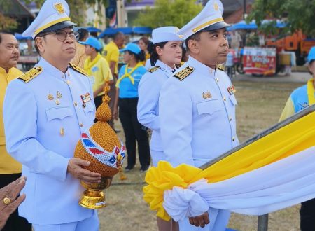 จุดเทียนชัยถวยพระพร